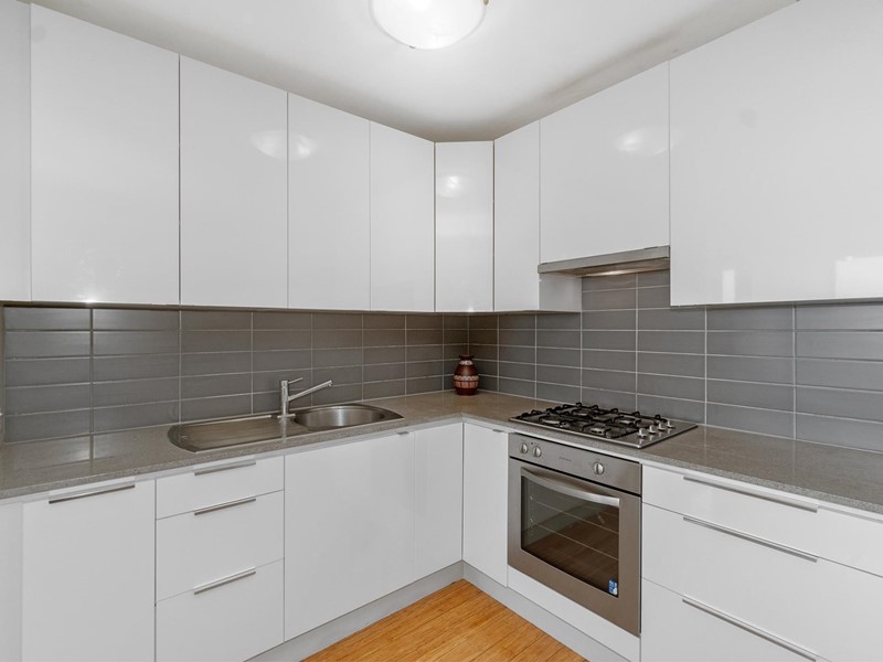 Property For Lease in Victoria Park