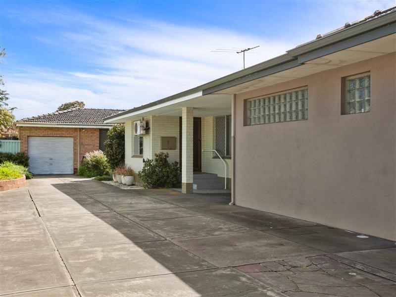 Property for sale in Attadale, 2/167 Moreing Road, John Gorringe