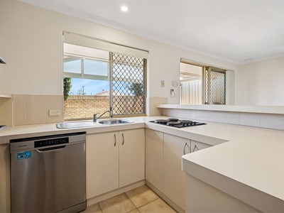 Property for rent in Bicton : Jacky Ladbrook Real Estate