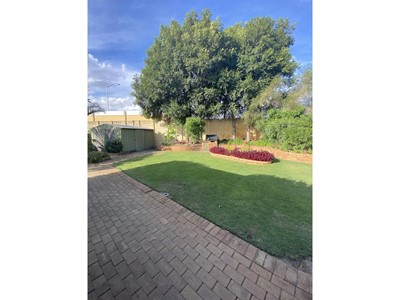 Property for sale in South Lake : Jacky Ladbrook Real Estate