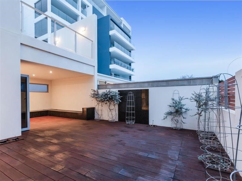 Property for sale in North Coogee