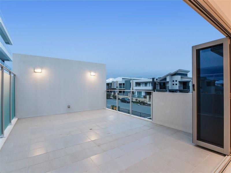 Property for sale in North Coogee