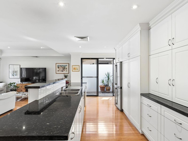 Property for sale in Yokine : Passmore Real Estate
