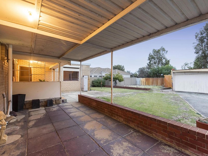 Property for sale in Morley : Passmore Real Estate