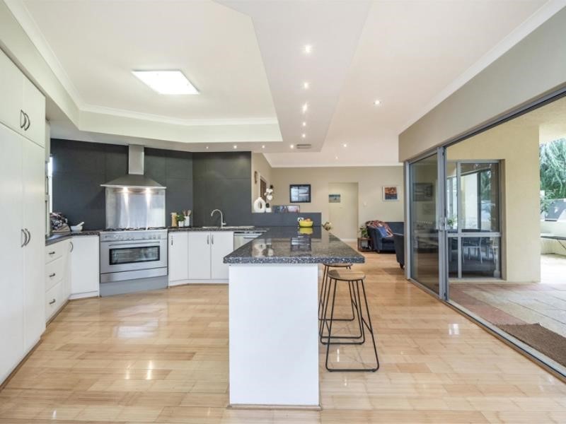 Property for sale in Nollamara : Passmore Real Estate