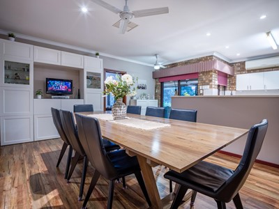 Property for sale in Lake Coogee : Southside Realty