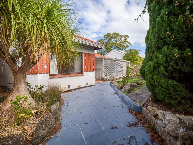 Property for sale in Melville : Southside Realty