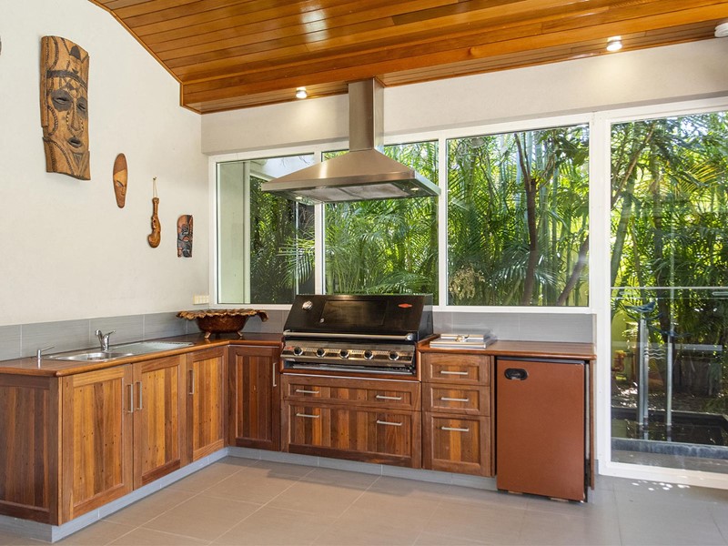 Property for sale in Attadale : Jacky Ladbrook Real Estate