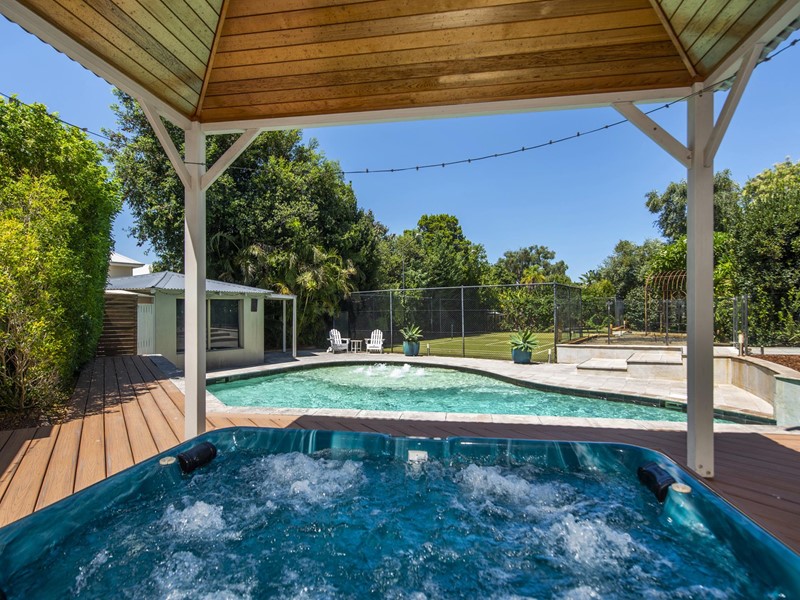 Property for sale in Attadale : Jacky Ladbrook Real Estate