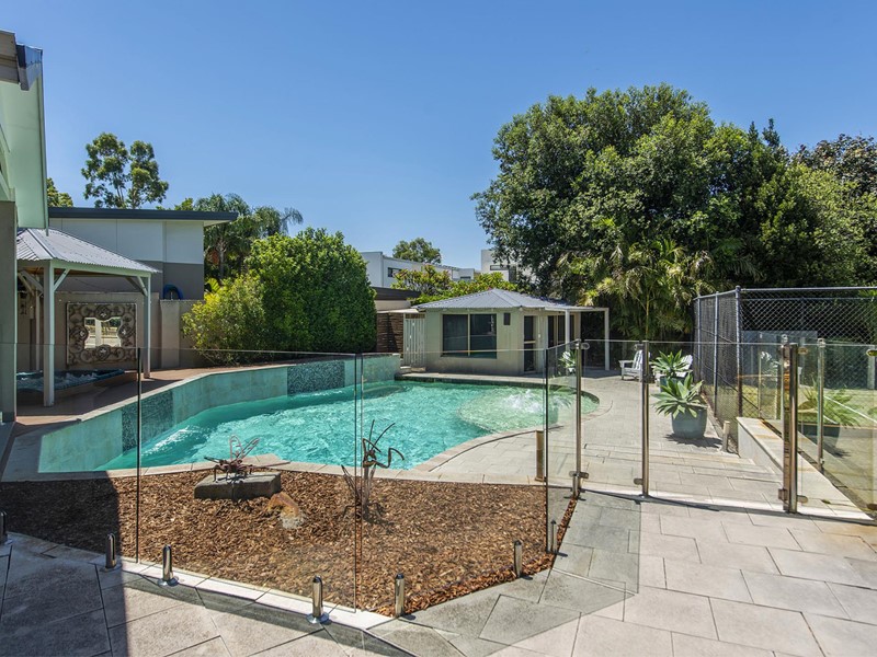 Property for sale in Attadale : Jacky Ladbrook Real Estate