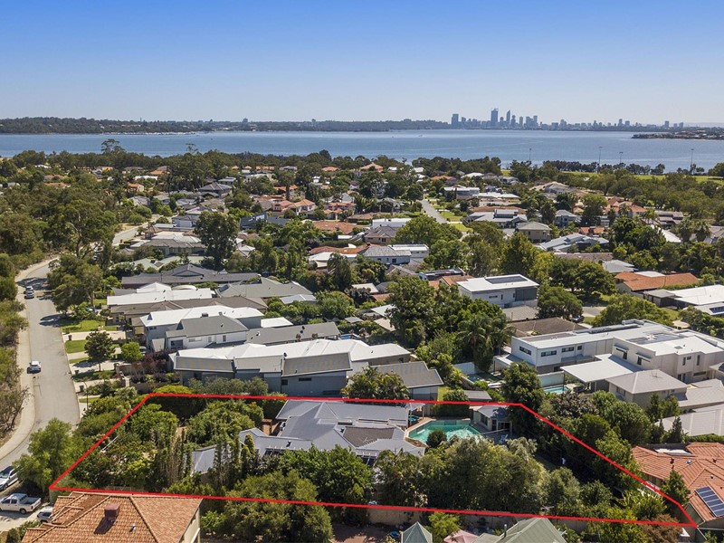 Property for sale in Attadale : Jacky Ladbrook Real Estate