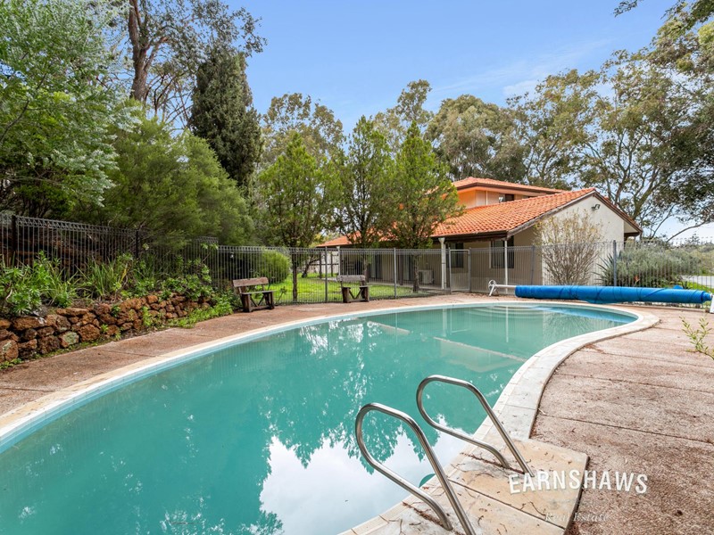 Property for sale in Chidlow