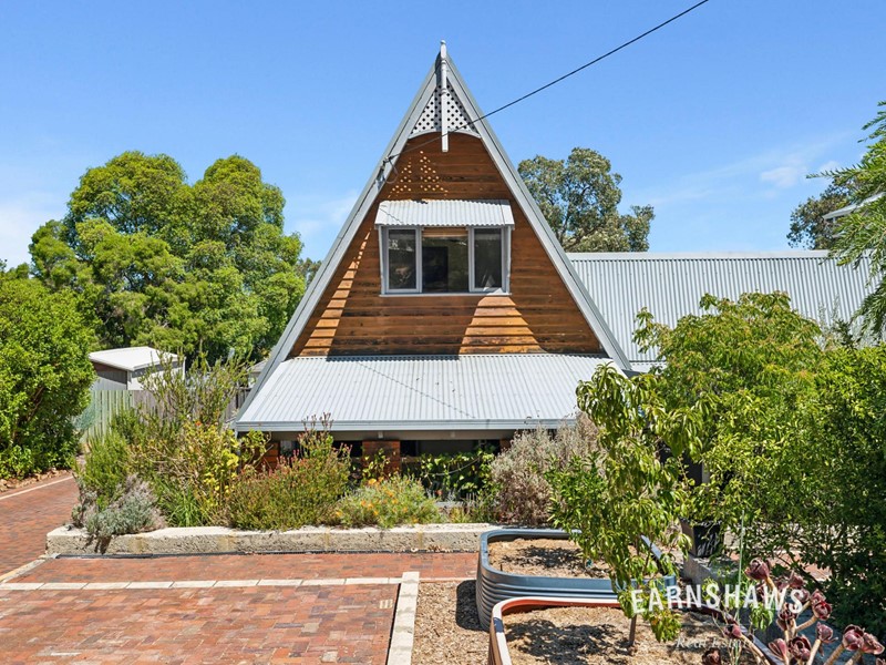 Property for sale in Glen Forrest