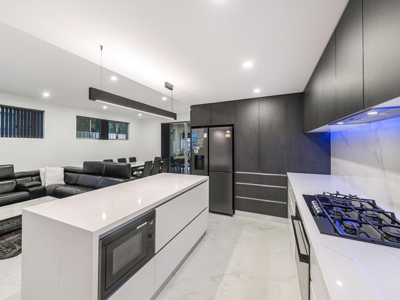 Property for sale in Morley : Passmore Real Estate
