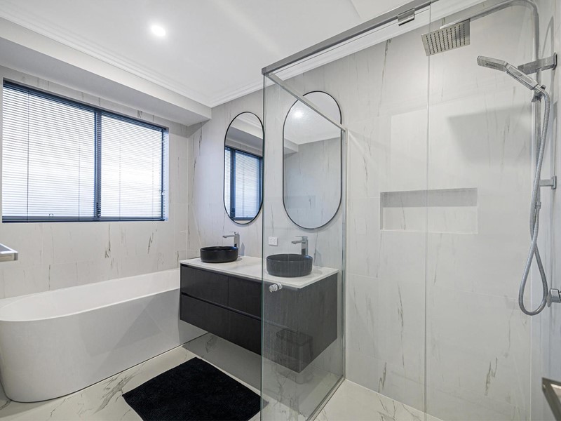 Property for sale in Morley : Passmore Real Estate