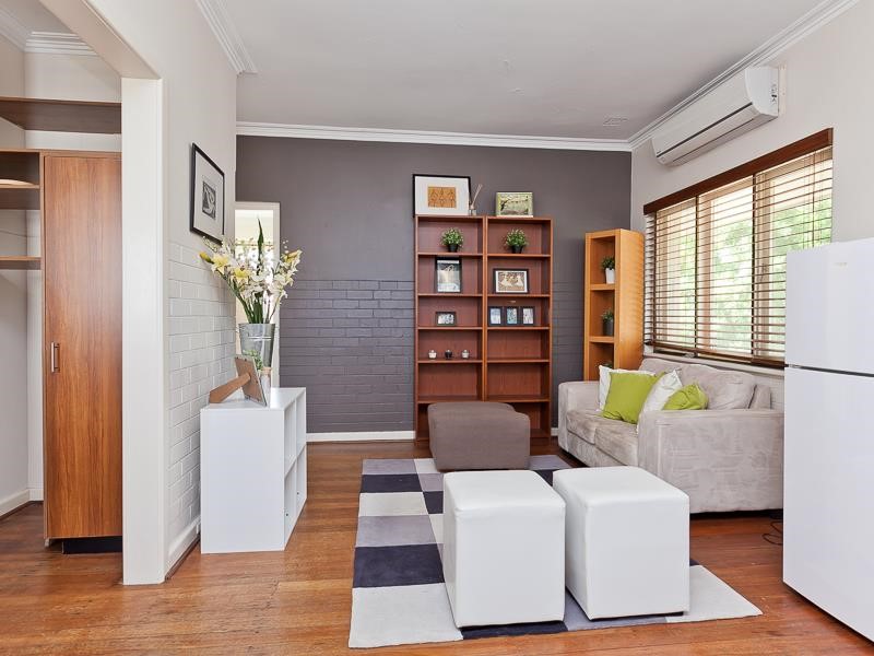 Property for rent in Crawley