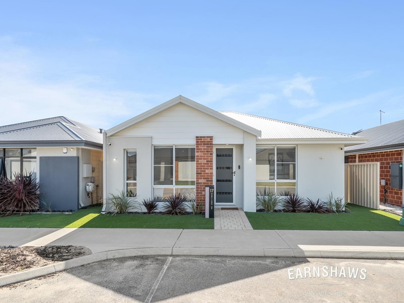 Property for sale in Hammond Park