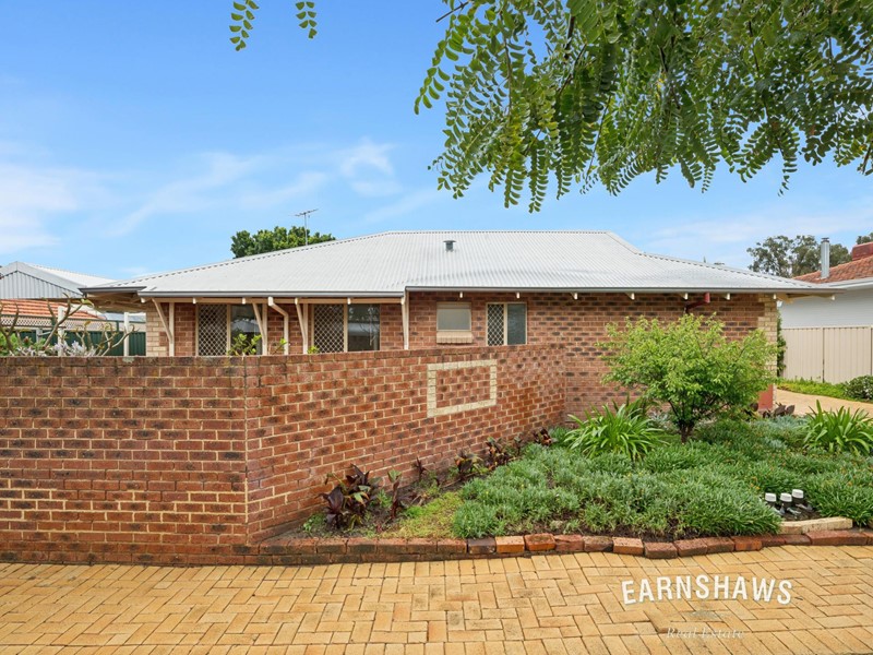 Property for sale in Woodbridge