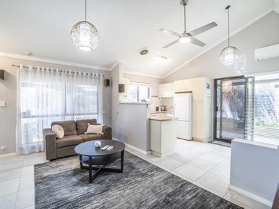 Property for sale in Belmont : Porter Matthews Metro Real Estate