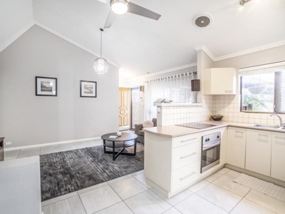 Property for sale in Belmont : Porter Matthews Metro Real Estate