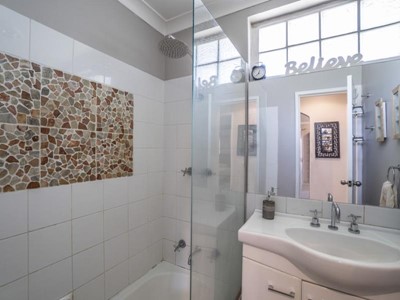 Property for sale in Belmont : Porter Matthews Metro Real Estate