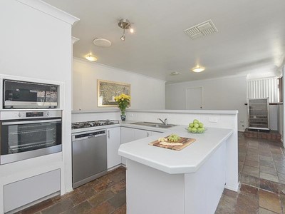 Property for sale in Belmont : Porter Matthews Metro Real Estate