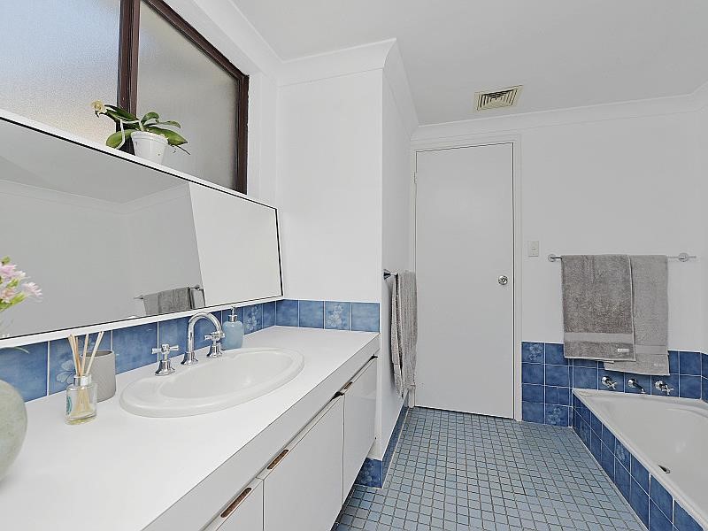 Property for sale in Belmont : Porter Matthews Metro Real Estate