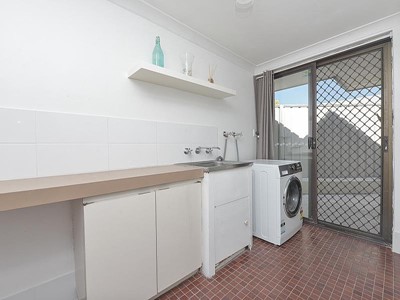 Property for sale in Belmont : Porter Matthews Metro Real Estate