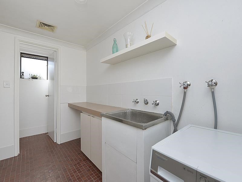 Property for sale in Belmont : Porter Matthews Metro Real Estate