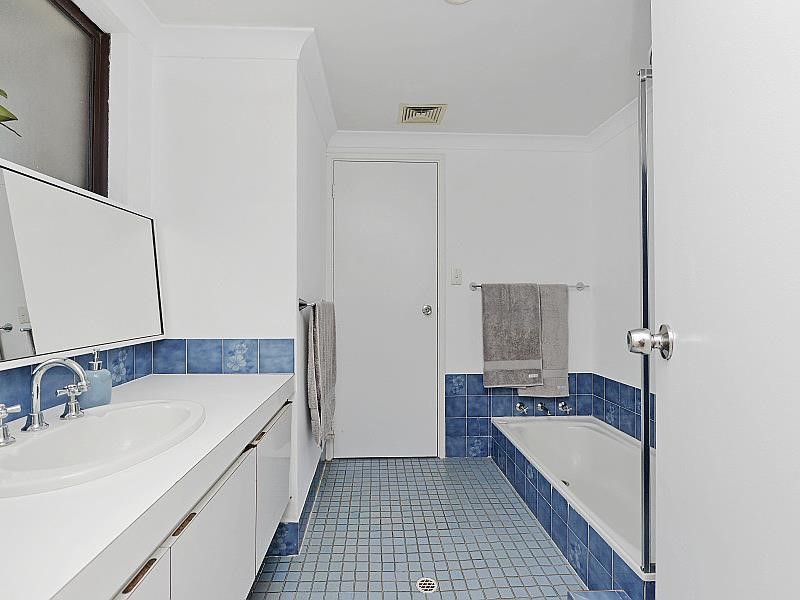 Property for sale in Belmont : Porter Matthews Metro Real Estate