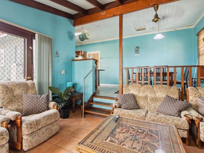 Property for sale in Doubleview : West Coast Real Estate