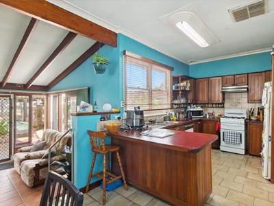 Property for sale in Doubleview : West Coast Real Estate