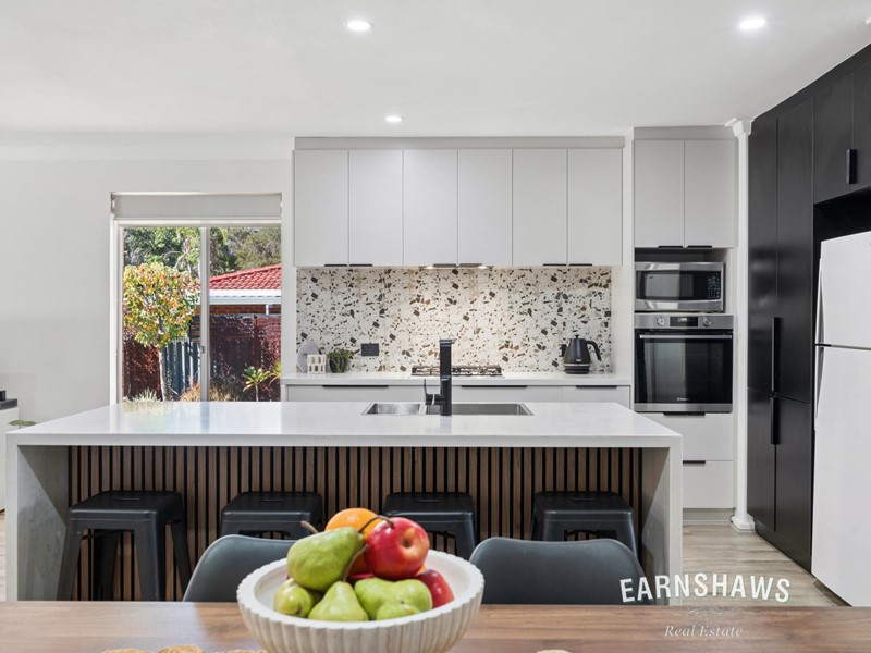 Property for sale in Swan View