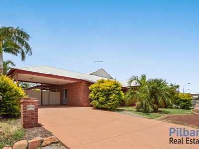 Property for sale in Baynton