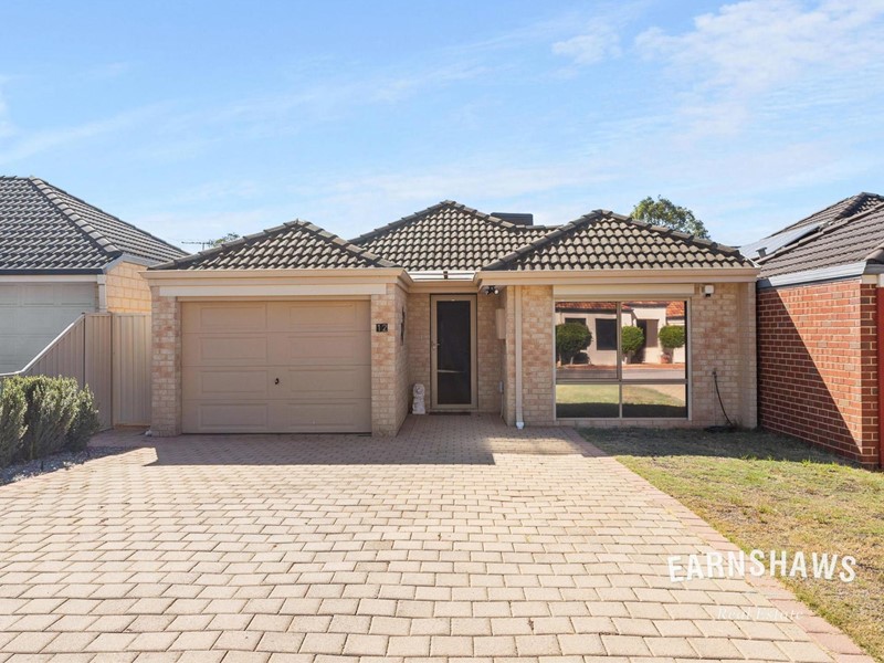 Property for rent in The Vines