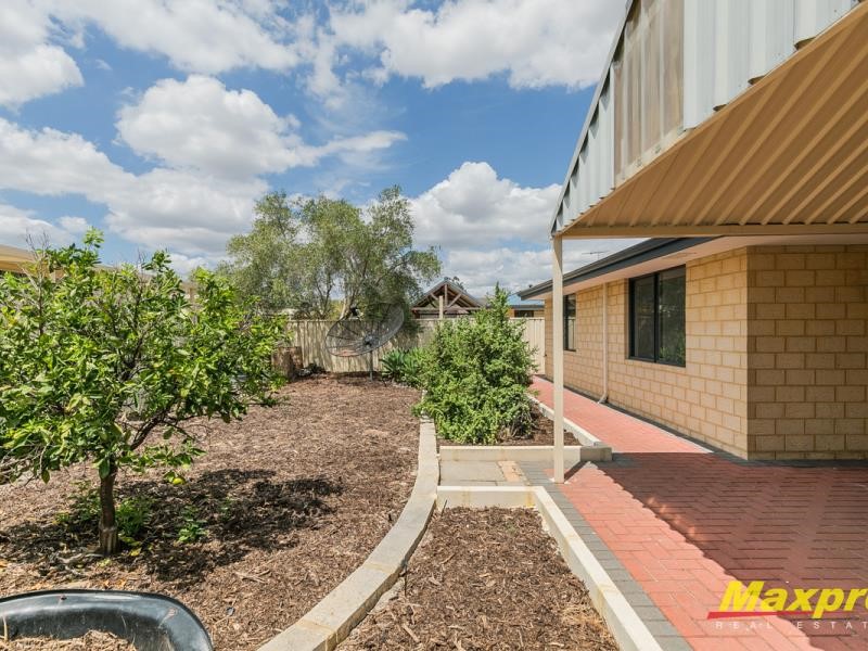 Property for sale in Langford, 4 Brookman Avenue, Lou Zhang MAXPRO