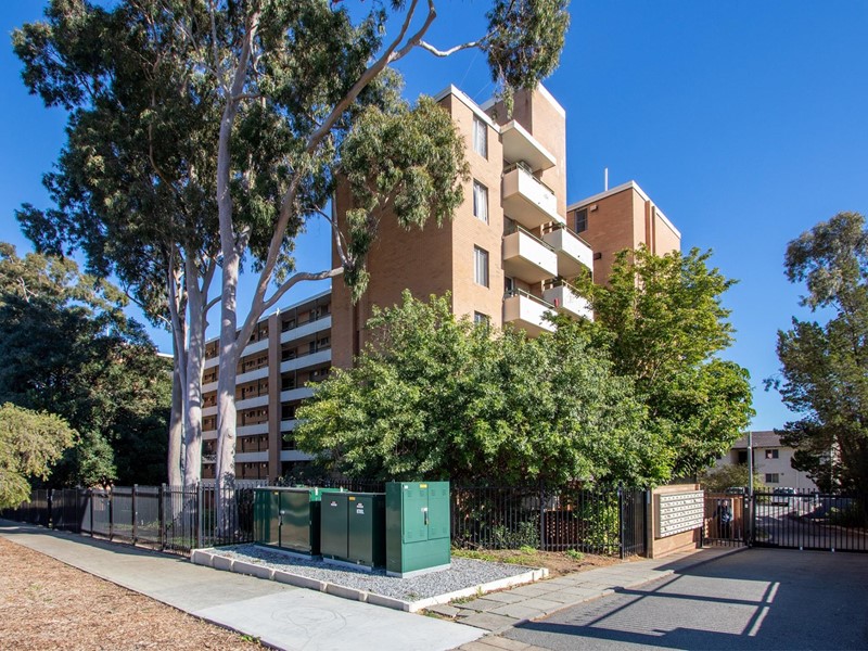 Property For Lease in Victoria Park
