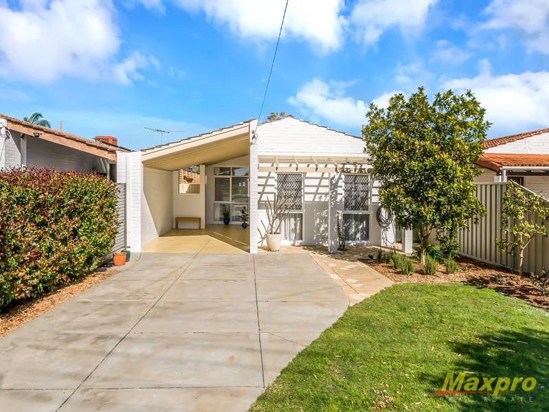 Property for sale in Lynwood
