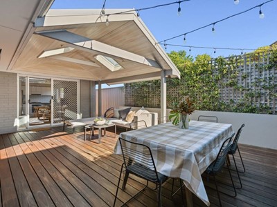 Property for sale in 
                                Doubleview : West Coast Real Estate