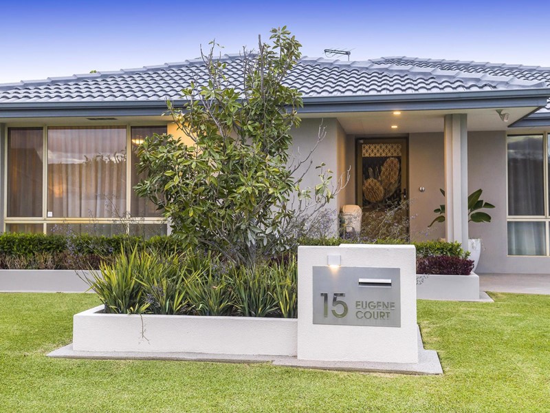 Property for sale in Morley : Passmore Real Estate