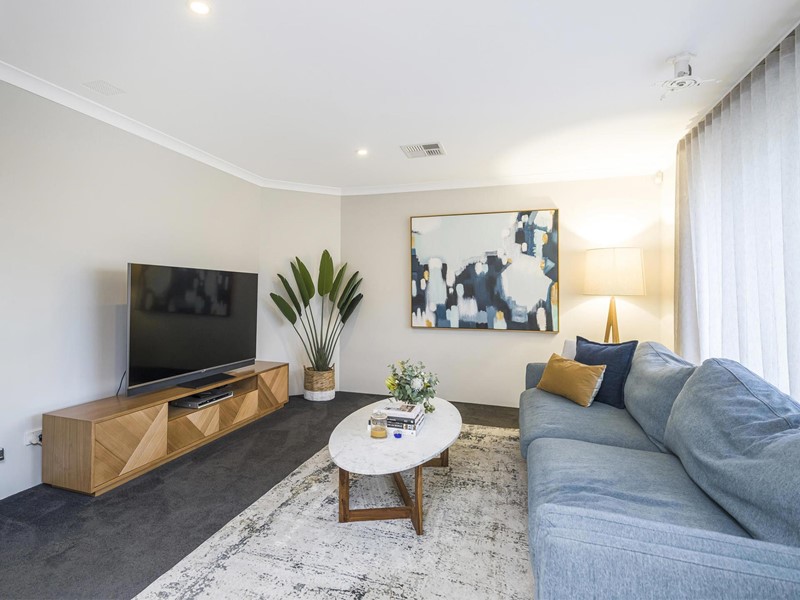 Property for sale in Morley : Passmore Real Estate