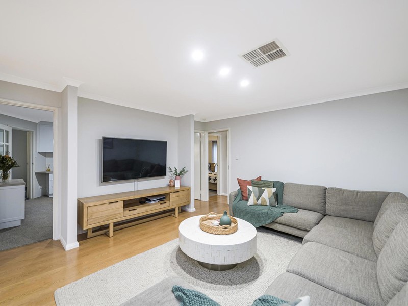 Property for sale in Morley : Passmore Real Estate