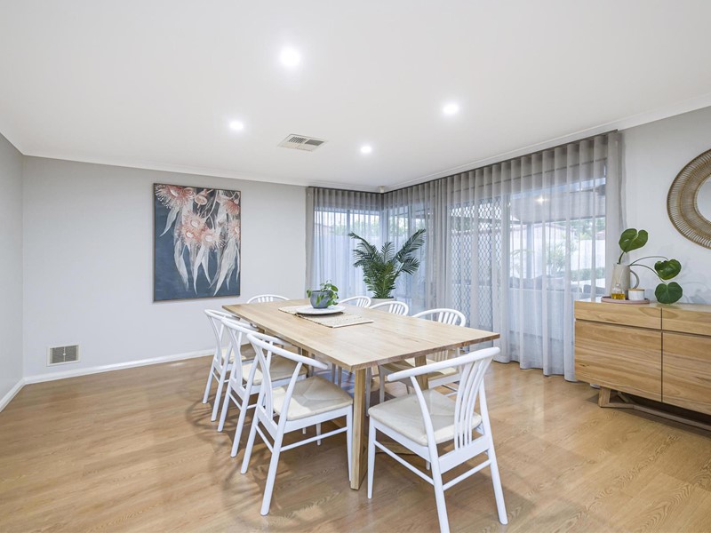 Property for sale in Morley : Passmore Real Estate