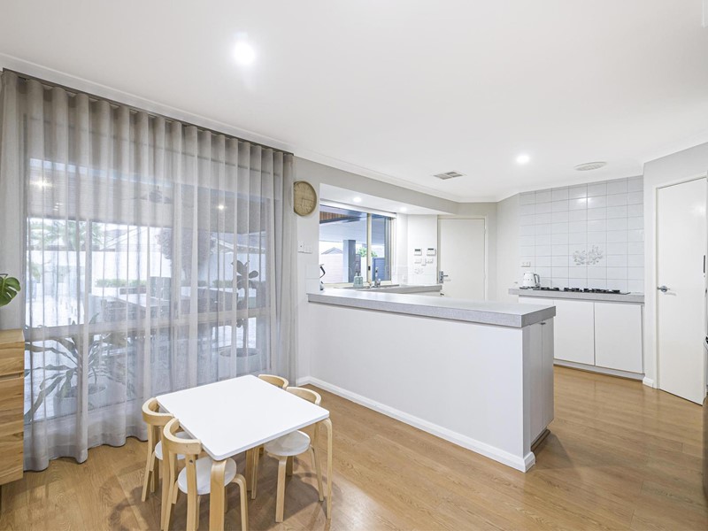 Property for sale in Morley : Passmore Real Estate