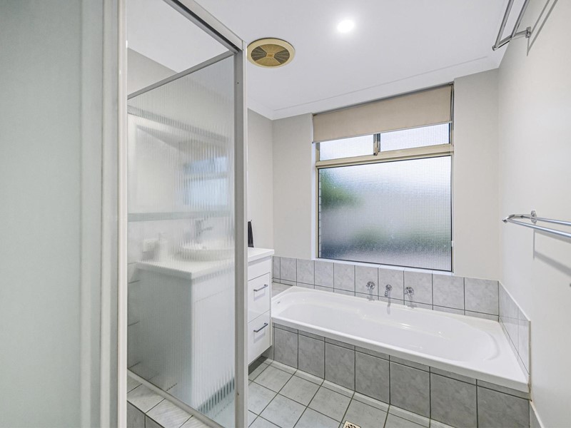 Property for sale in Morley : Passmore Real Estate