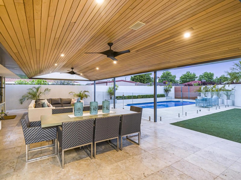 Property for sale in Morley : Passmore Real Estate