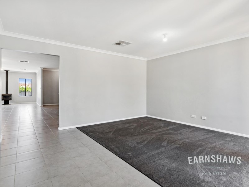 Property for sale in Swan View