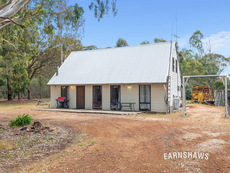 Property for sale in Gidgegannup