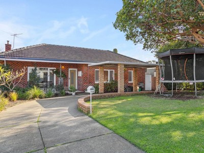 Property for sale in 
                                Scarborough : West Coast Real Estate