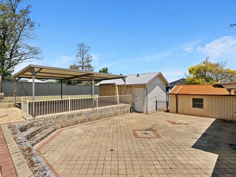 Property for sale in Embleton : Passmore Real Estate